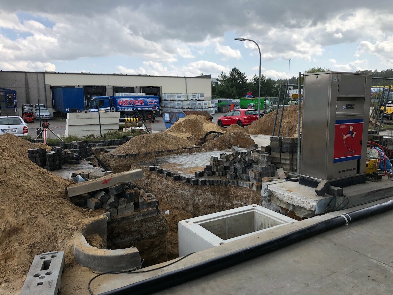 REEFUEL Bio-LNG filling station in Neustadt-Glewe near Schwerin (A24)